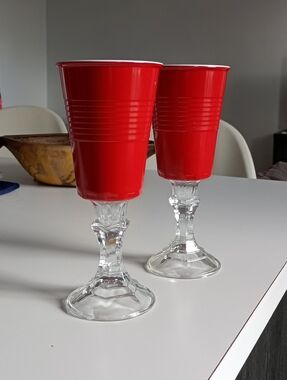 Red Solo Cup Duo Of Wine Glasses Made Of Resistant Hard Plastic And Glass